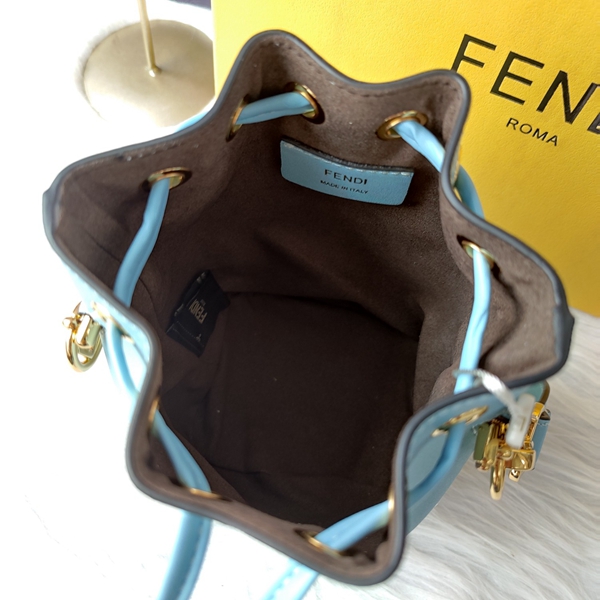 スーパーコピーブランドバッグ角部分ディテール